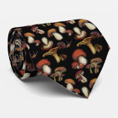 Champignons avec cravate arrière - plan noir (Roulé)