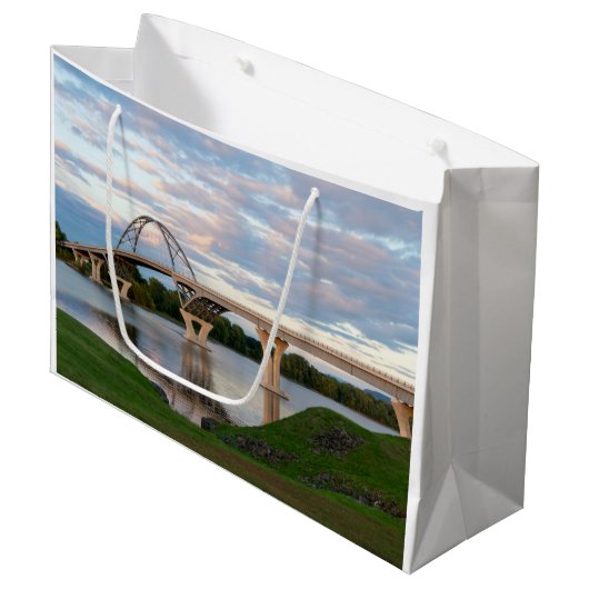 Champure Bridge Groot Cadeauzakje (Voorkant Gekanteld)