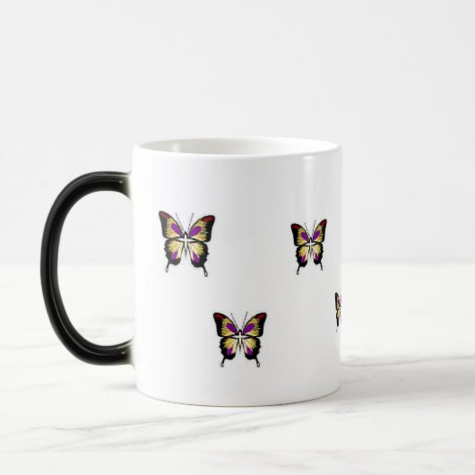 CHANGEMENTS Morphing de tasse de papillon si chaud (Gauche)