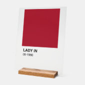 Chanson couleur rouge dame - Arrière - plan clair (Angle)