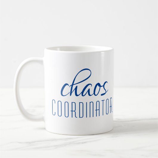 Chaos Coordinator Modern Blue Script Koffiemok (Links)