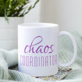 Chaos Coordinator Paarse Script Coffee Mok