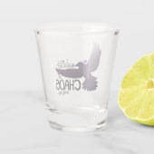 Chaos Kraai Tapijt Shot Glas (Achterkant)