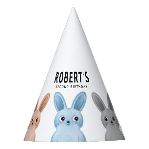 Chapeau de fête avec de petits lapins