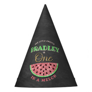 Chapeaux De Fètes One In A Melon Chalkboard 1er anniversaire