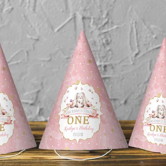 Chapeaux De Fètes Un lapin devient un 1er anniversaire