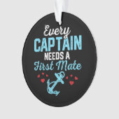 Chaque capitaine a besoin d'un second (devant)