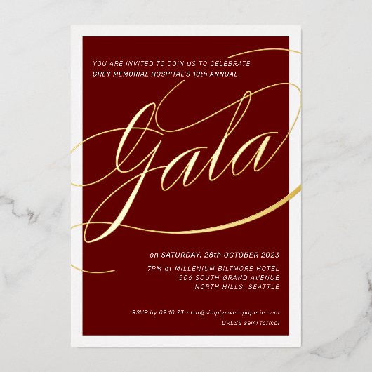 CHARITY GALA elegante kalligrafie bordeaux rood go Folie Uitnodiging (Voorkant)