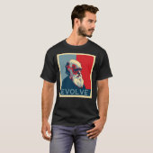 Charles Darwin Evolution évolutive T-shirt essenti (Devant entier)