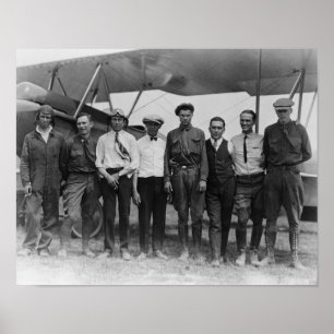 Charles Lindbergh met 7 mannen, waaronder Poster