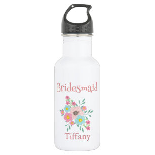 Charmant bruidsmeisje bloemenboeket waterfles
