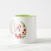 Charmante kerst bloemenkrans monogram tweekleurige koffiemok (Voorkant links)