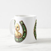 Charme celtique : Duckling sur une Mug en fer à ch (Devant gauche)