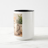 Charme de chaton dans une tasse de café (Centre)