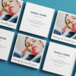Charme Simple Retro maquillage Artiste Photo<br><div class="desc">Carte de visite de photo rétro en noir et blanc pour un maquilleur dans un design sobre et minimaliste qui rappelle les photos rétro. Ajoutez une photo de votre travail et de votre nom ou nom d'entreprise dans un script manuscrit. Image Mockup par xvecteur sur Freepik</div>