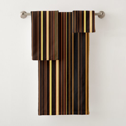 Charming Stripe Yellow Brown Bad Handdoek (Insitu)