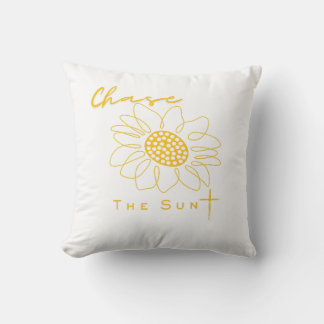 "Chase the Sun" Sunflower Outdoor Throw Pillow Kussen