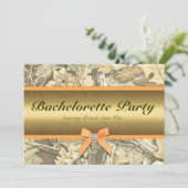 Chasse Camo Bachelorette Fête Invitation (Debout devant)