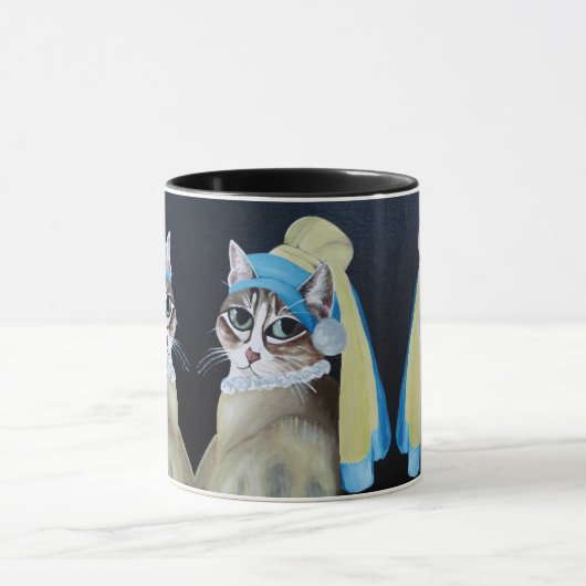 Chat Avec Une Perle De Mug (Centre)