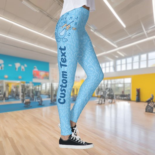 Chat bleu avec leggings de violon