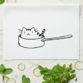 Chat dans une serviette de cuisine de pot (Plié)