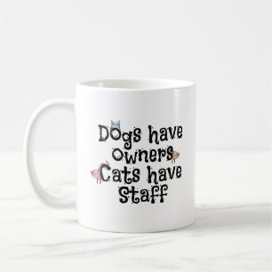Chat de Snarky indiquant la tasse