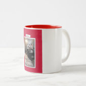 chat noir et blanc sur tasse rouge (Devant droit)