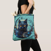 Chat noir et Sac fourre-tout de lune céleste (De près)