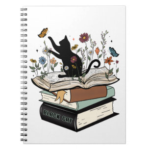 Chat noir sur le livre Funny Chat Carnet