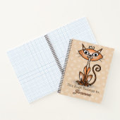 Chat orange avec Carnet Arrière - plan blanc (Intérieur)