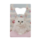 Chat persan se reposant sur le coussin rose (Dos)