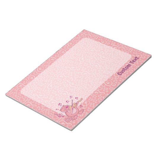 Chat rose avec bloc-notes de violon (Incliné)
