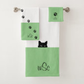 Chat sournois Monogramme vert (En situation)