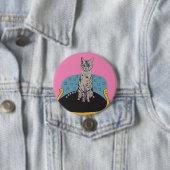 Chat sur une chaise épingle badge amoureux de les  (En situation)