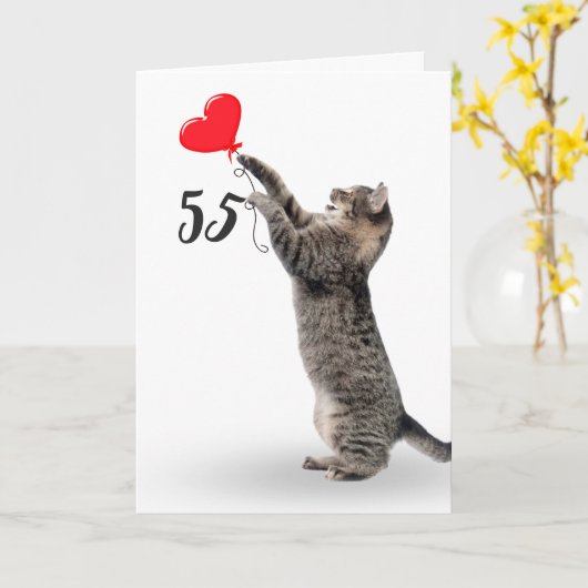 chat tabby amusant pour la carte 55e anniversaire (Fleur jaune)