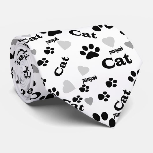 Chat trace le cravate (Roulé)