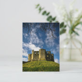 Château de Warkworth et carte postale de l'Hermita (Debout devant)