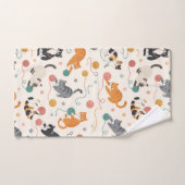 Chatons joueurs et pelotes de laine Mignons (Serviette à main)