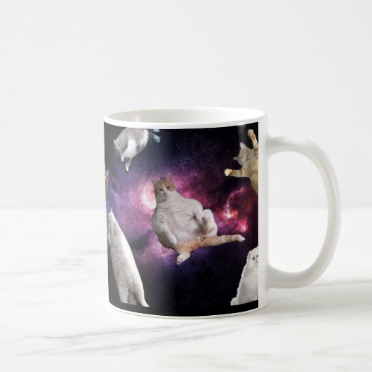 Chats dans la tasse de l'espace (Droite)