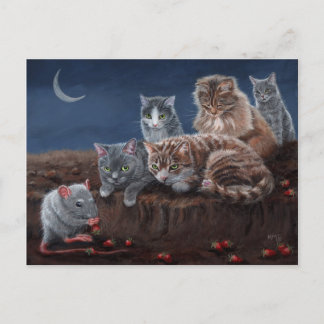 Chats et rat avec la carte postale de fraises