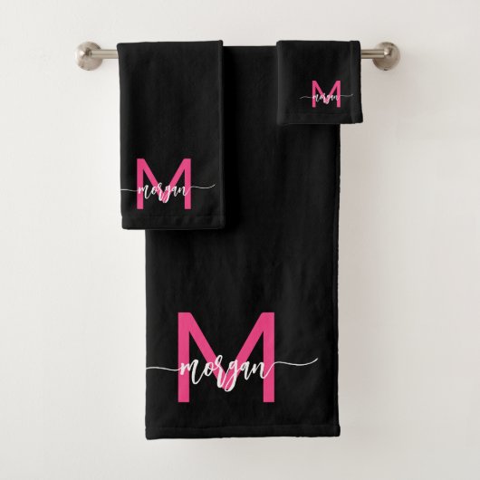 Chaud rose noir moderne Script Girl Monogramme Nom (En situation)