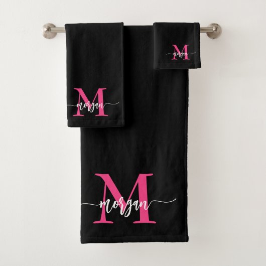 Chaud rose noir moderne Script Girl Monogramme Nom (En situation)