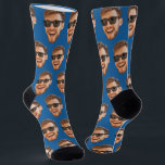 Chaussette Blue Funny Custom Face Photo Crew<br><div class="desc">Chaussettes personnalisées amusantes pour l'équipe du visage personnalisées avec une photo et un arrière - plan bleu. Téléchargez un découpage du visage avec un arrière - plan transparent et il sera automatiquement répliqué sur les chaussettes, des deux côtés. Pour réaliser le découpage, vous pouvez télécharger n'importe quelle application mobile ou...</div>
