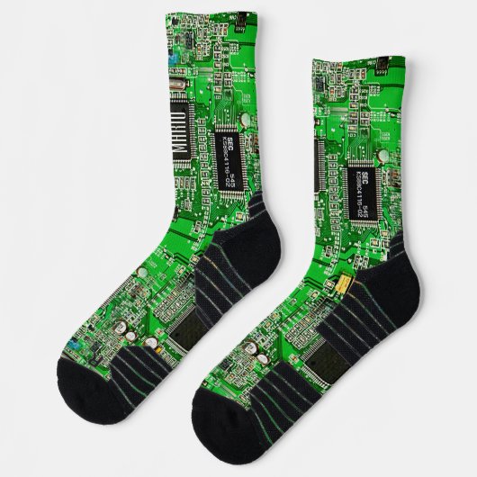 Chaussette Carte à circuit imprimé Microchip verte Nom Geeky (Gauche)