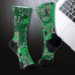 Chaussette Carte circuit imprimé circuit vert PCB<br><div class="desc">PCB Circuit Board cadeaux pour les geeks ou cadeaux pour les nerds. En voici un pour l'Ordinateur Nerd ou Geek en chacun de nous. Geek Sortez votre Nerd avec cette carte de circuit imprimé circuit imprimé circuit électronique circuit imprimé. Il s'agit d'une image de fond d'un circuit imprimé ou d'une...</div>