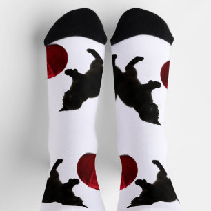 Chaussette Chat silhouette noire, avec boule de laine rouge