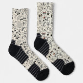 Chaussette Coffee & Café Doodle Pattern –Cute Hand Drawn Food (Droite)