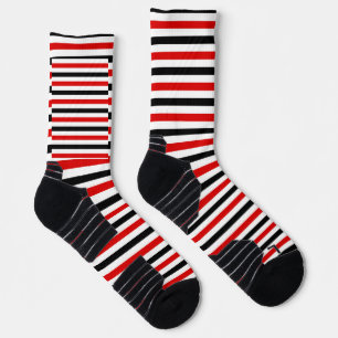 Chaussette Conception de rayures rouges noires et blanches
