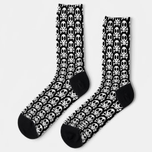 Chaussette crâne effrayant sur fond noir