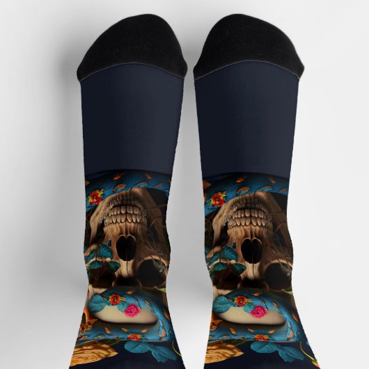 Chaussette Crâne gothique, serpent bleu et fleurs sur bleu (Haut)